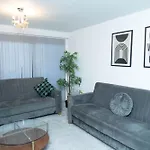 The Hideaway Apartment